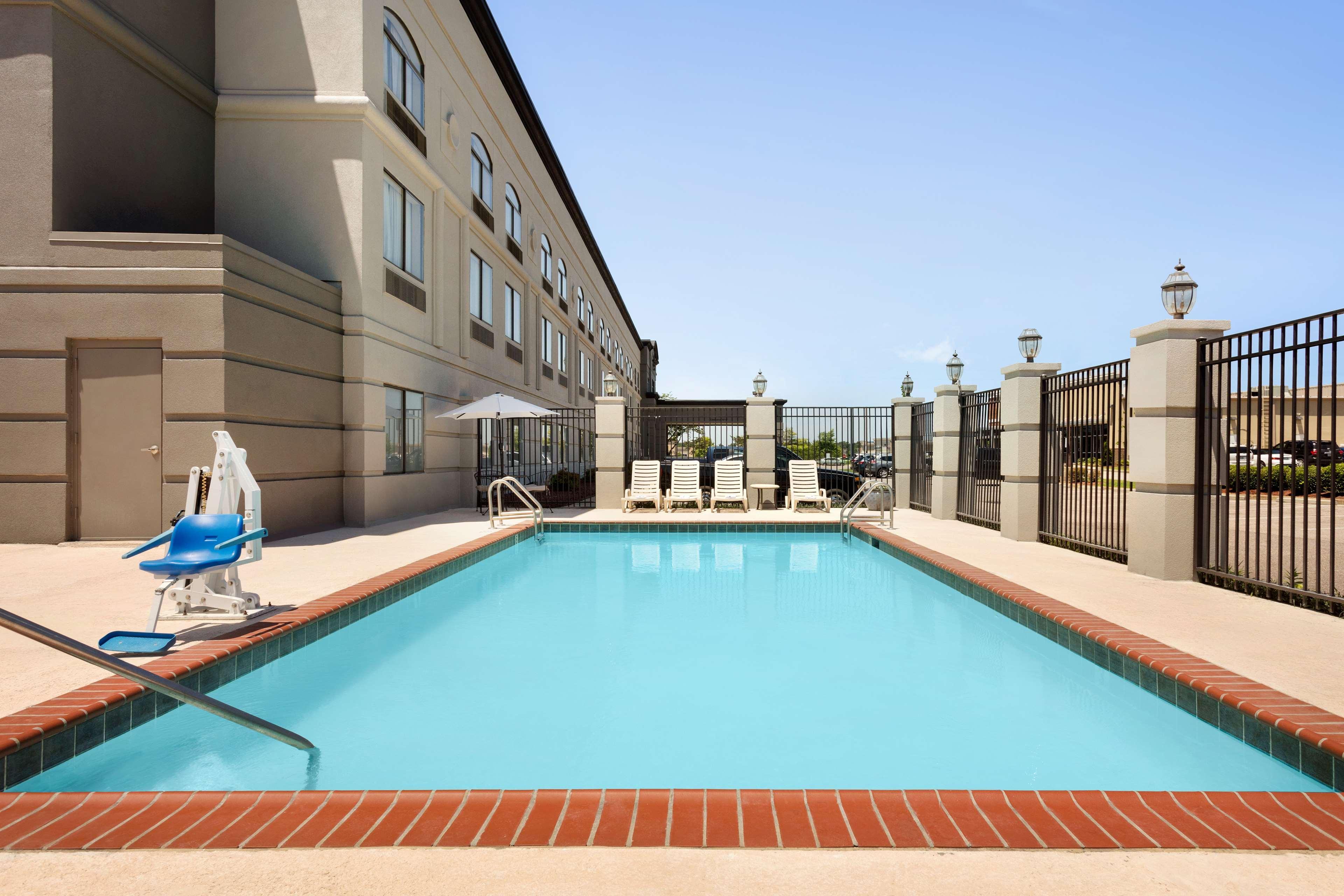 Country Inn & Suites By Radisson, Wolfchase-Memphis, Tn Zewnętrze zdjęcie